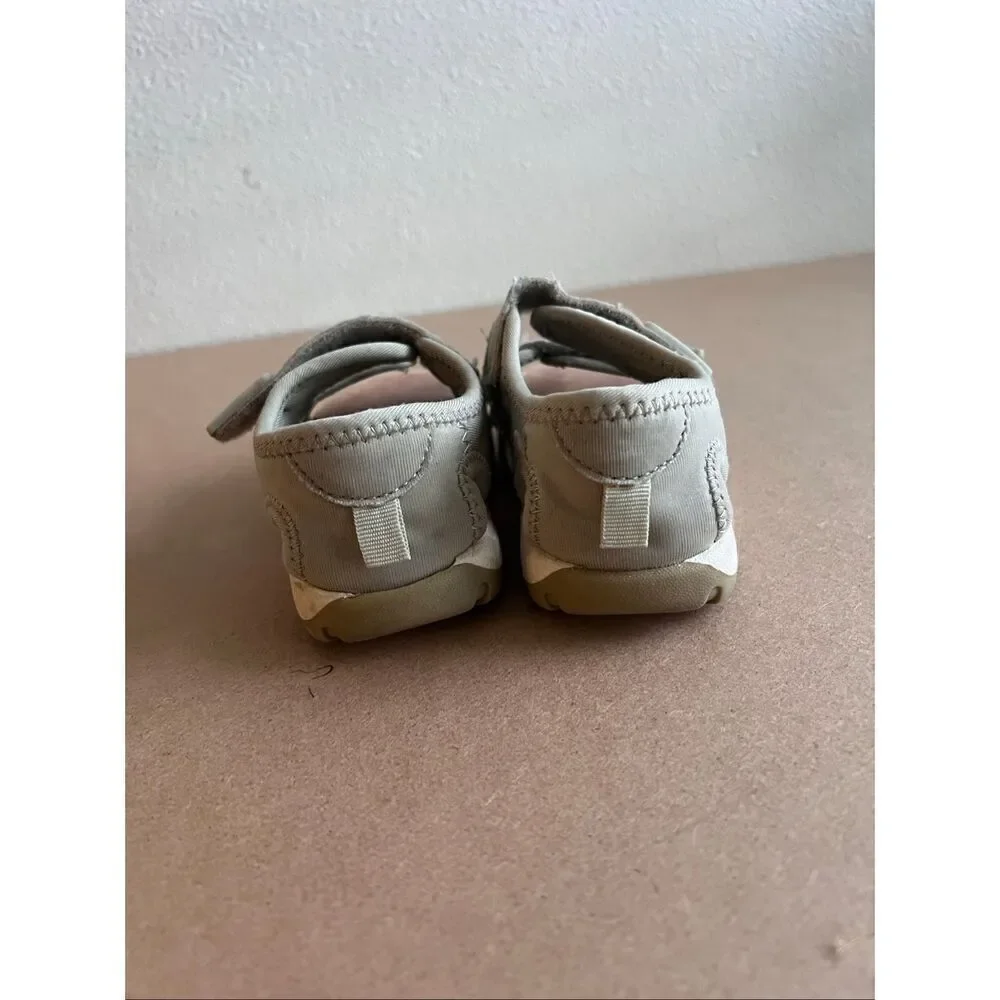 H&M baby sandals size 6